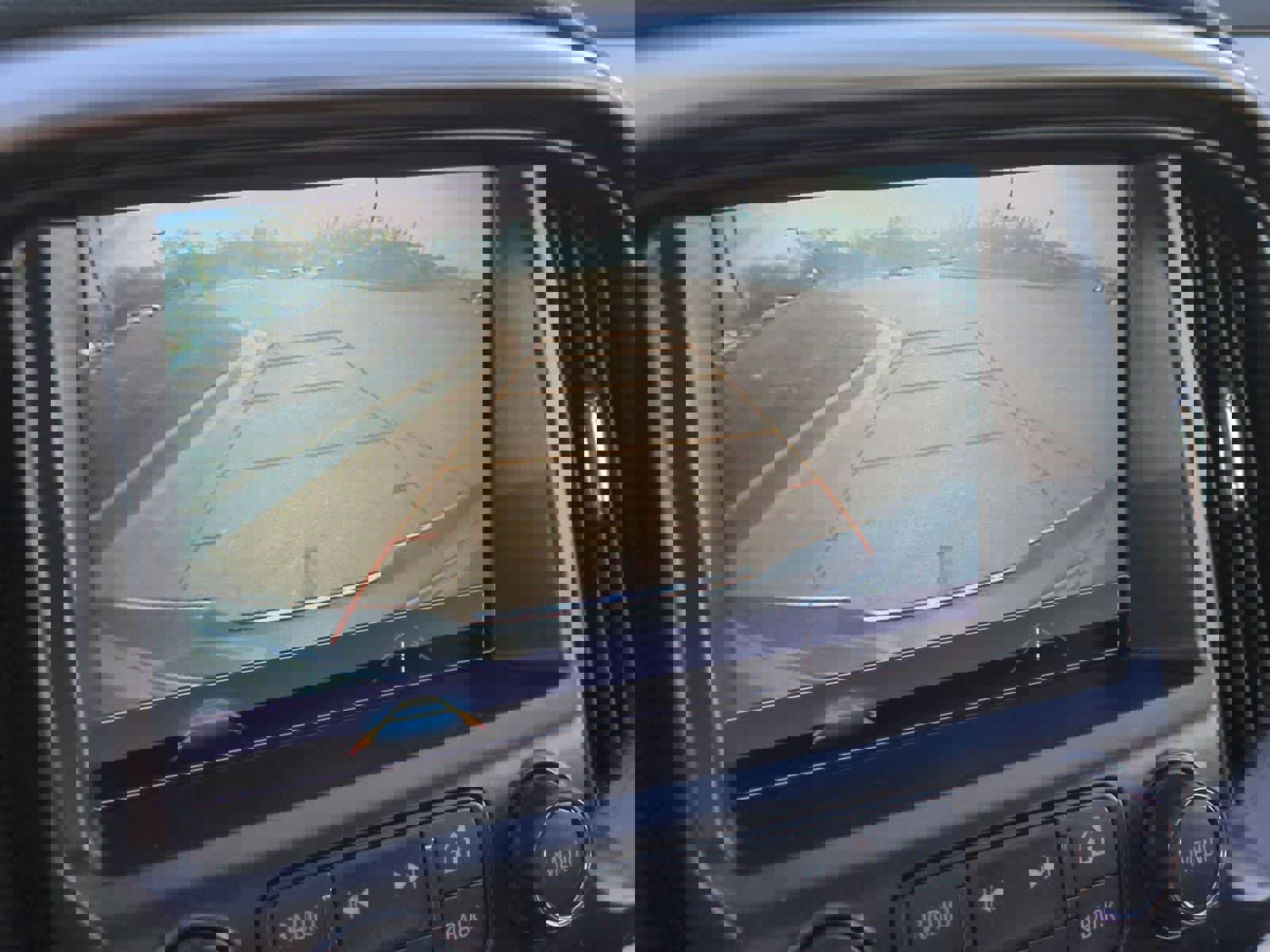 Used 2018 Chevrolet Colorado Z71 image 29