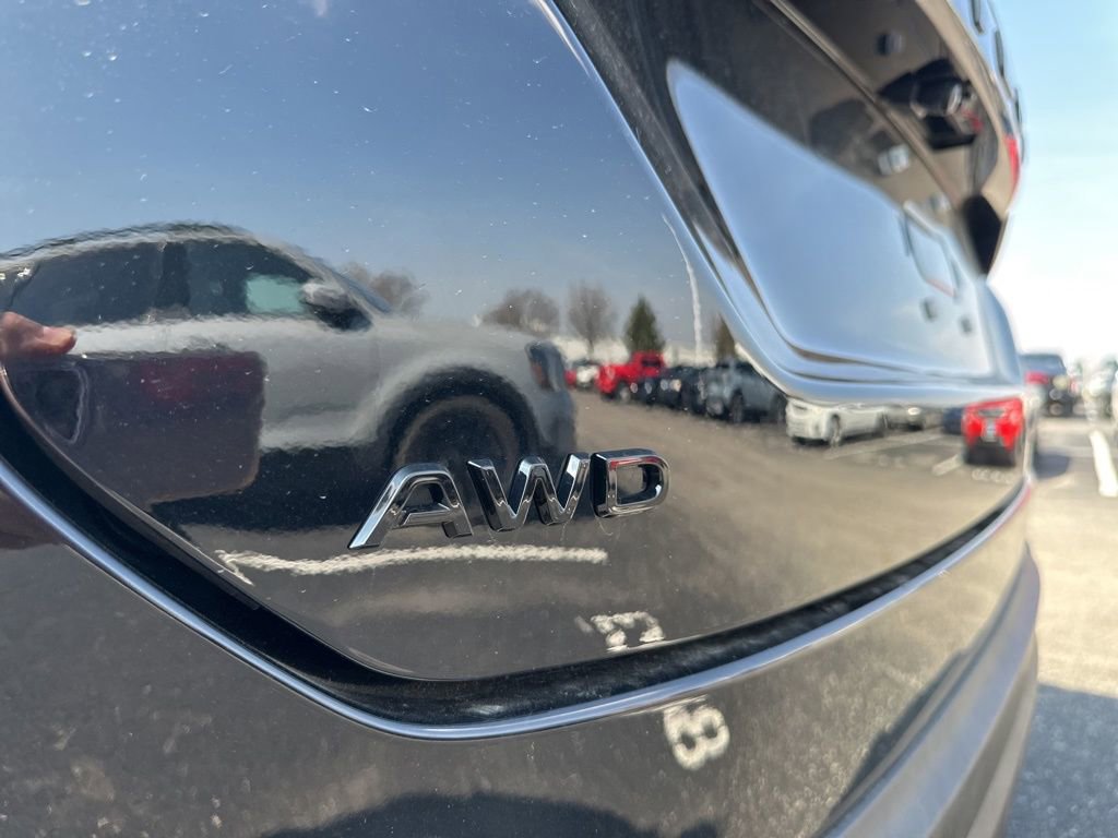 Used 2025 Honda Pilot Black Edition image 5