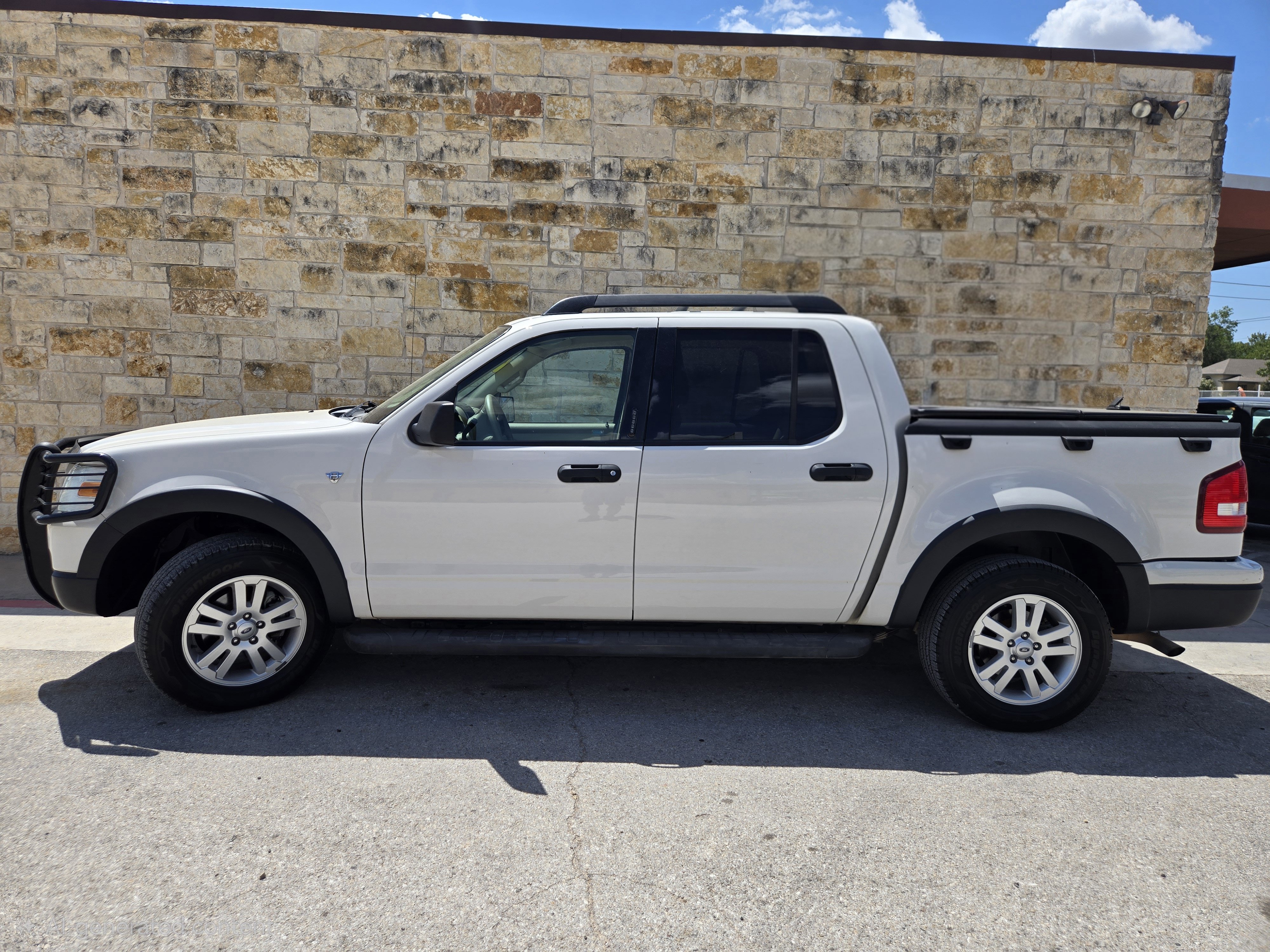 Used 2008 Ford Explorer Sport Trac XLT RWD image 1