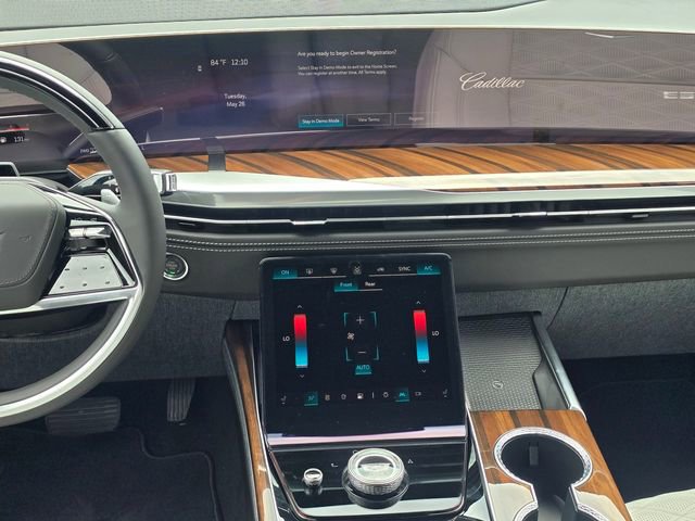 New 2026 Cadillac Escalade Platinum Sport AWD/4WD image 18