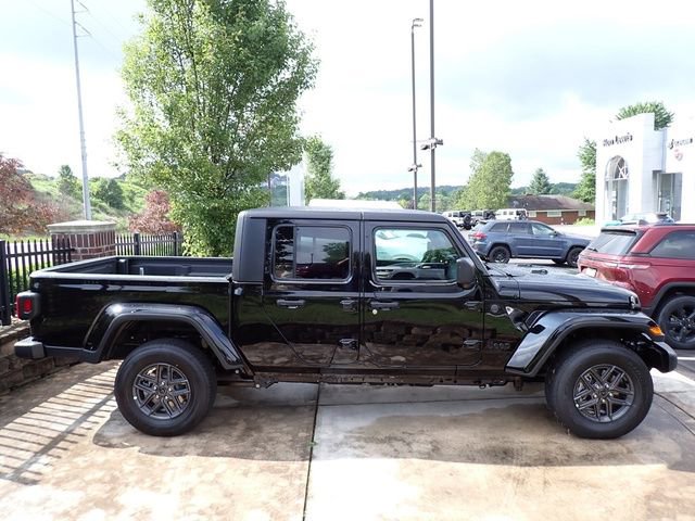 New 2025 Jeep Gladiator Sport image 6