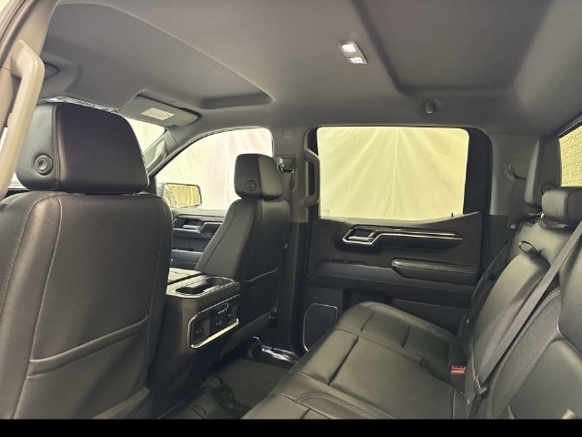 Used 2023 Chevrolet Silverado 1500 LTZ AWD/4WD image 13