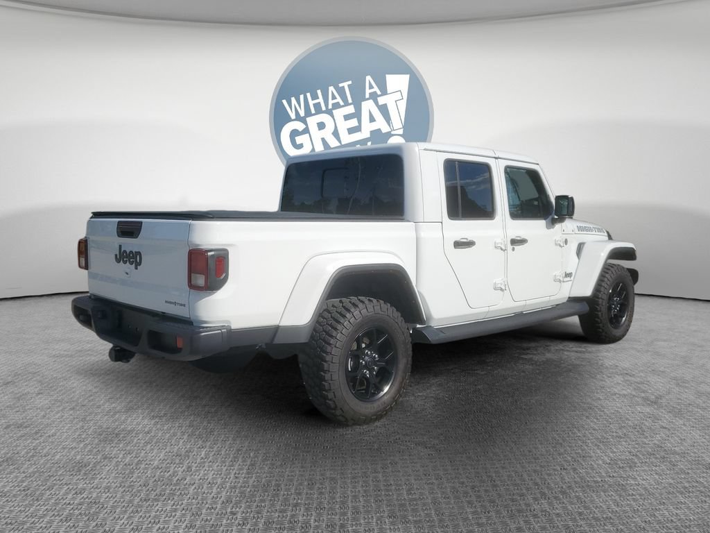 Used 2025 Jeep Gladiator Mojave AWD/4WD image 3
