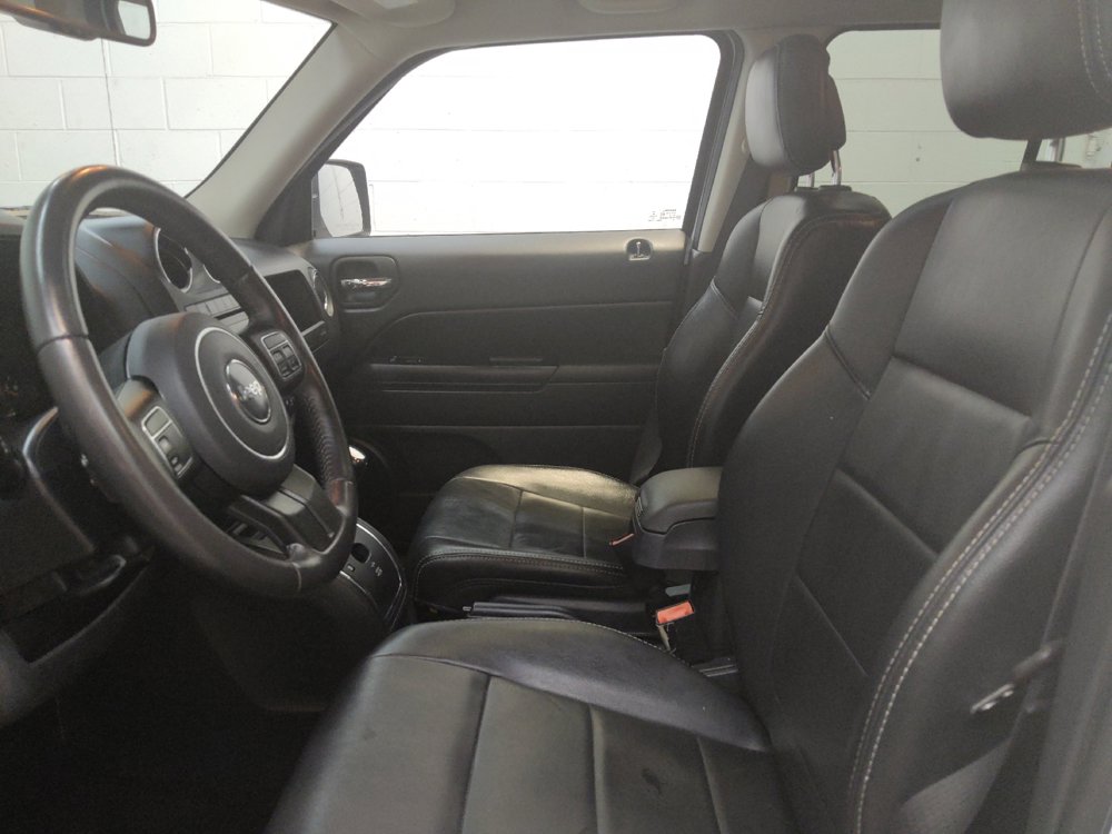 Used 2017 Jeep Patriot High Altitude AWD/4WD image 17