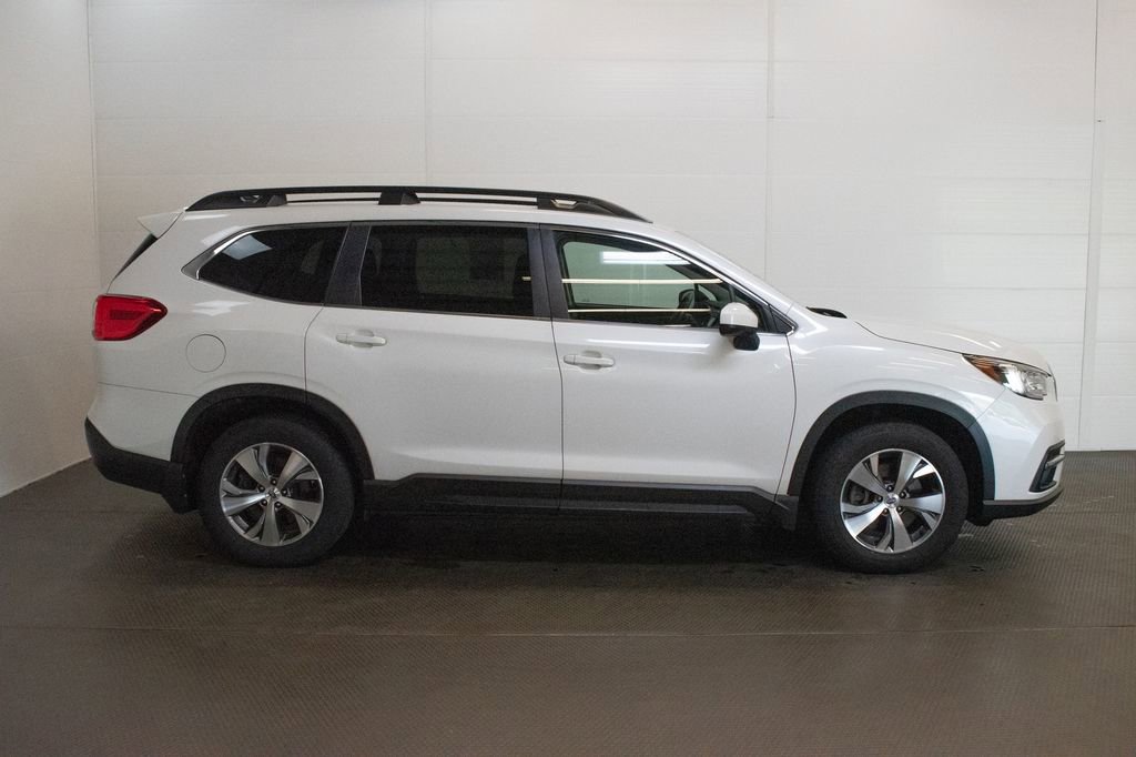 Used 2021 Subaru Ascent Premium w/ Convenience Package AWD/4WD image 3