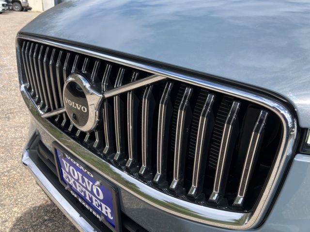 Used 2023 Volvo XC60 T8 Ultimate w/ Climate Package AWD/4WD image 14