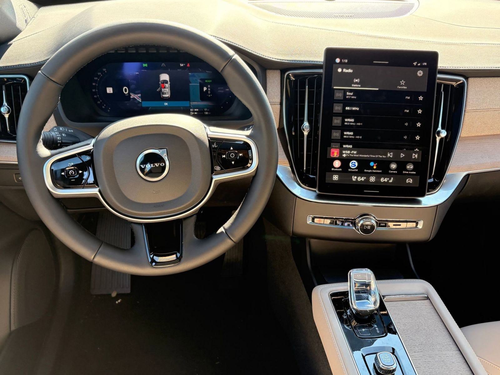 New 2026 Volvo XC90 T8 Plus w/ Protection Package image 24