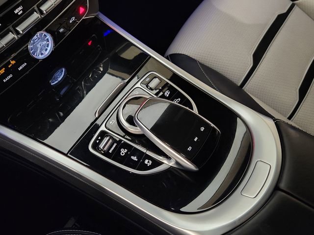 Used 2020 Mercedes-Benz G 63 AMG 4MATIC w/ G Manufaktur Interior Package image 19