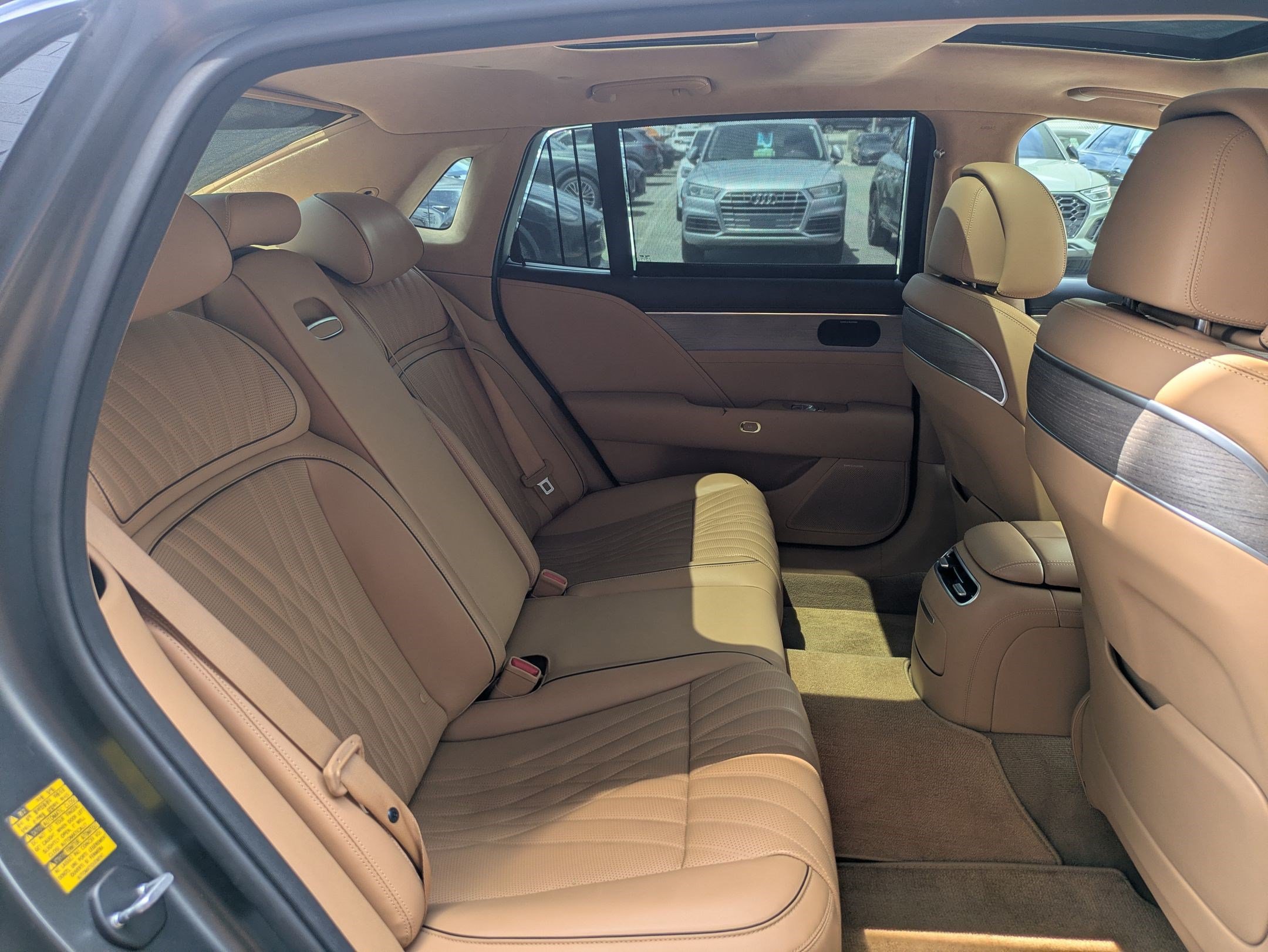Used 2023 Genesis G90 3.5T AWD/4WD image 27