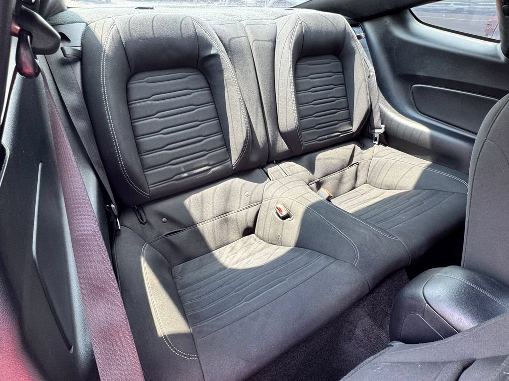 Used 2017 Ford Mustang GT RWD image 14