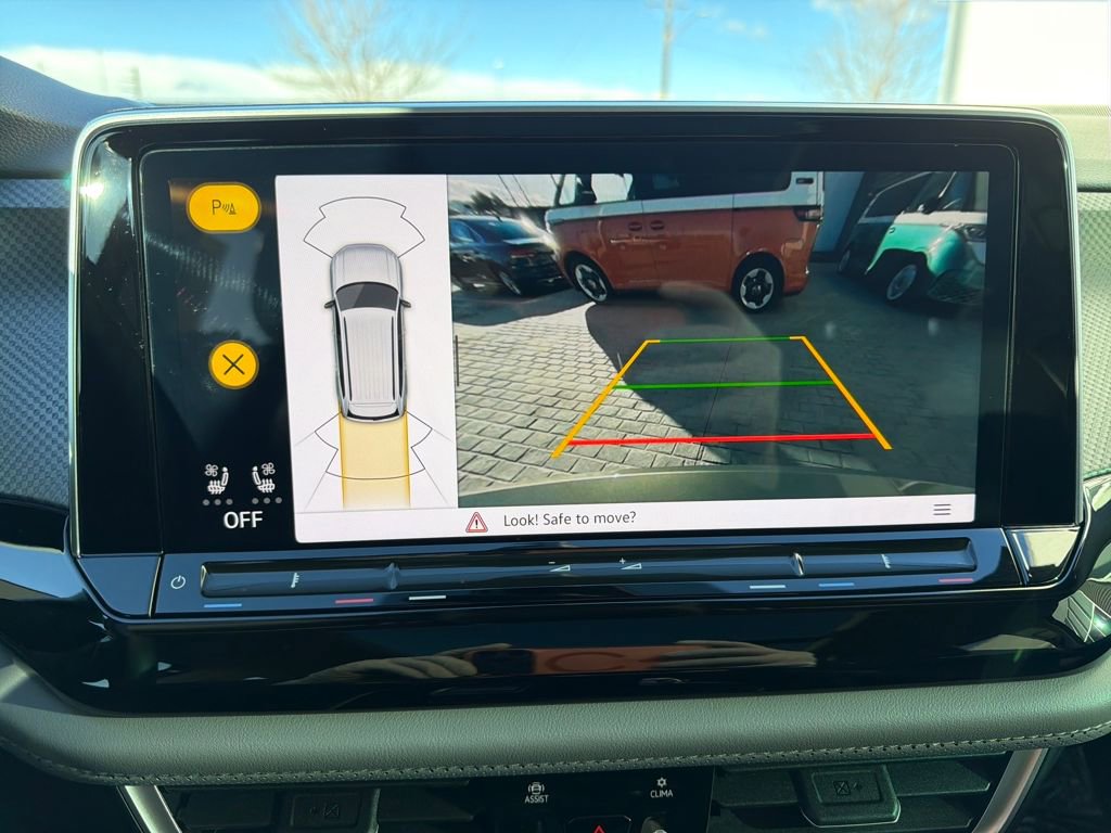 Certified 2024 Volkswagen Atlas Peak Edition SEL image 22