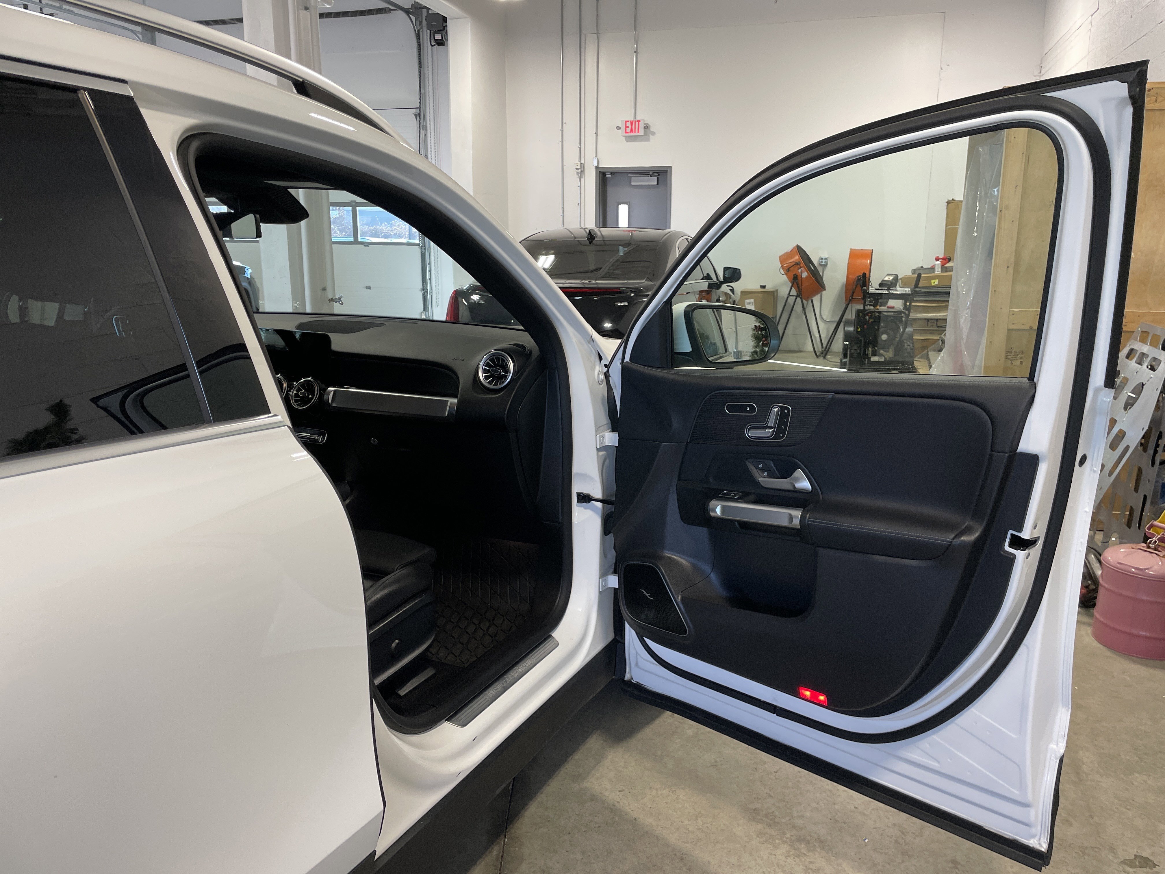 Used 2023 Mercedes-Benz EQB 350 4MATIC SUV w/ Pinnacle Package image 7