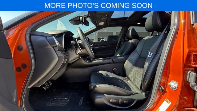 Used 2021 Nissan Maxima SR w/ Sport Mat Group image 10