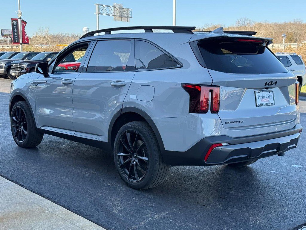 Used 2025 Kia Sorento X-Line EX image 6
