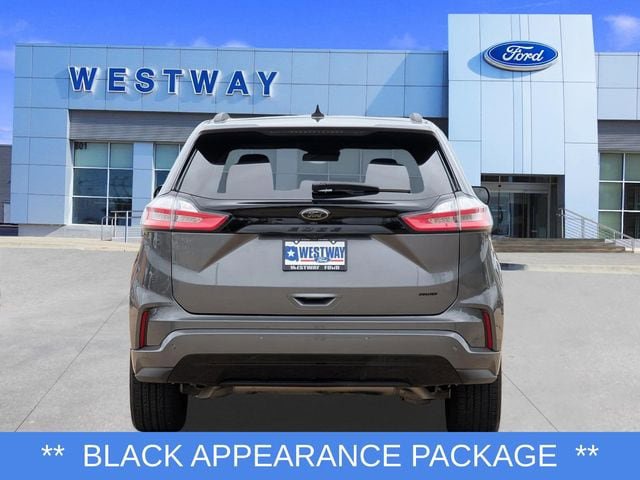 Used 2024 Ford Edge SE w/ Black Appearance Package AWD/4WD image 4