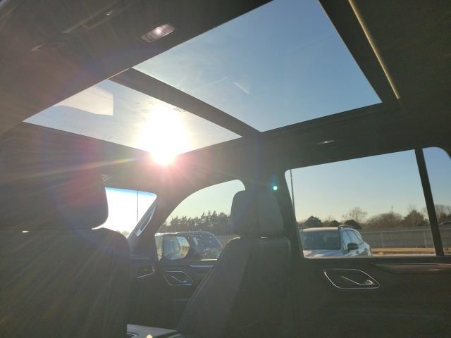 Used 2023 Chevrolet Tahoe RST w/ Luxury Package image 5