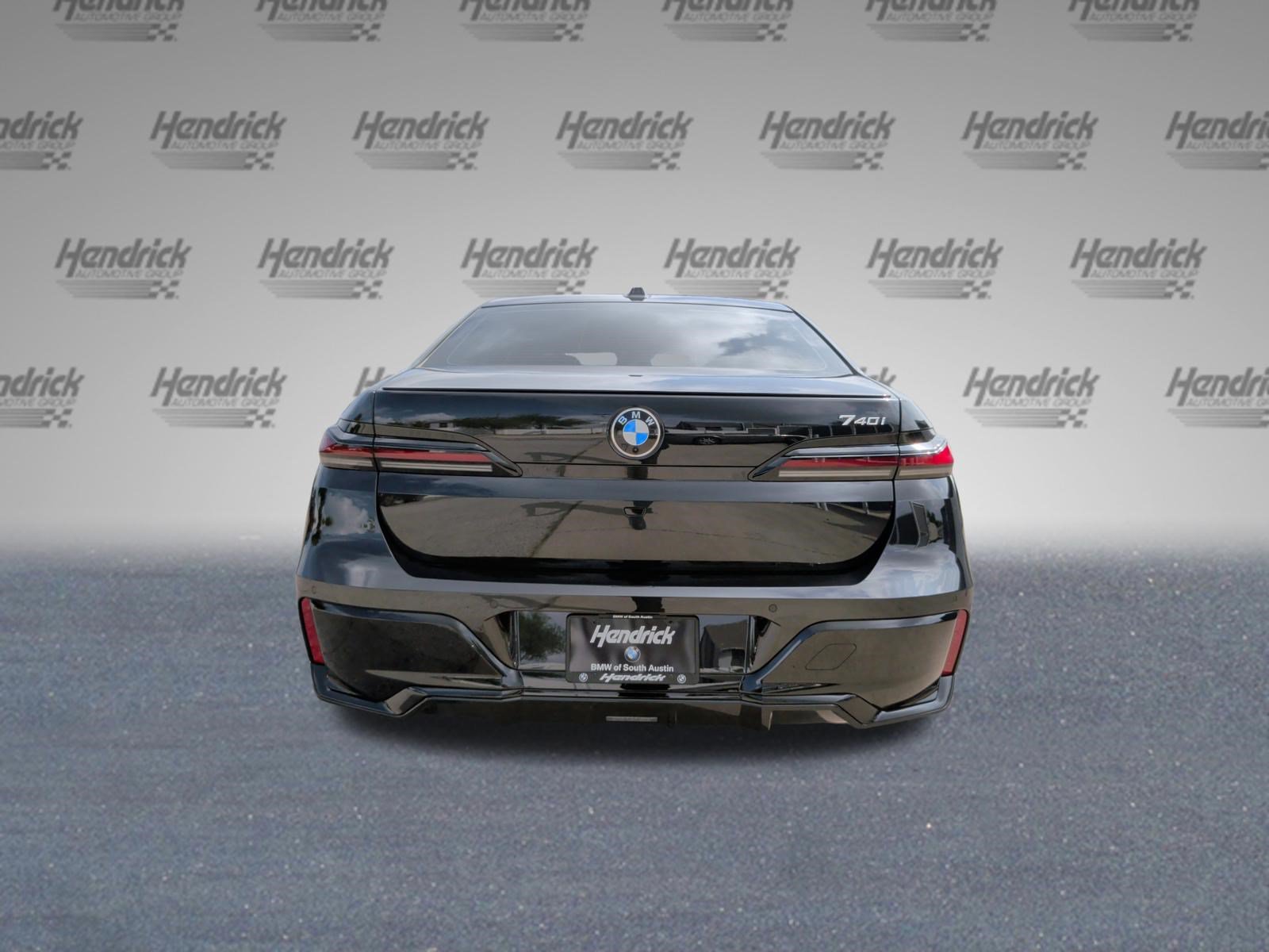New 2026 BMW 740i w/ Premium Package RWD image 8