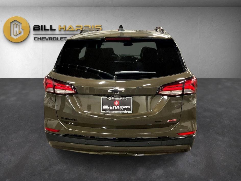Used 2024 Chevrolet Equinox RS w/ RS Leather Package image 11