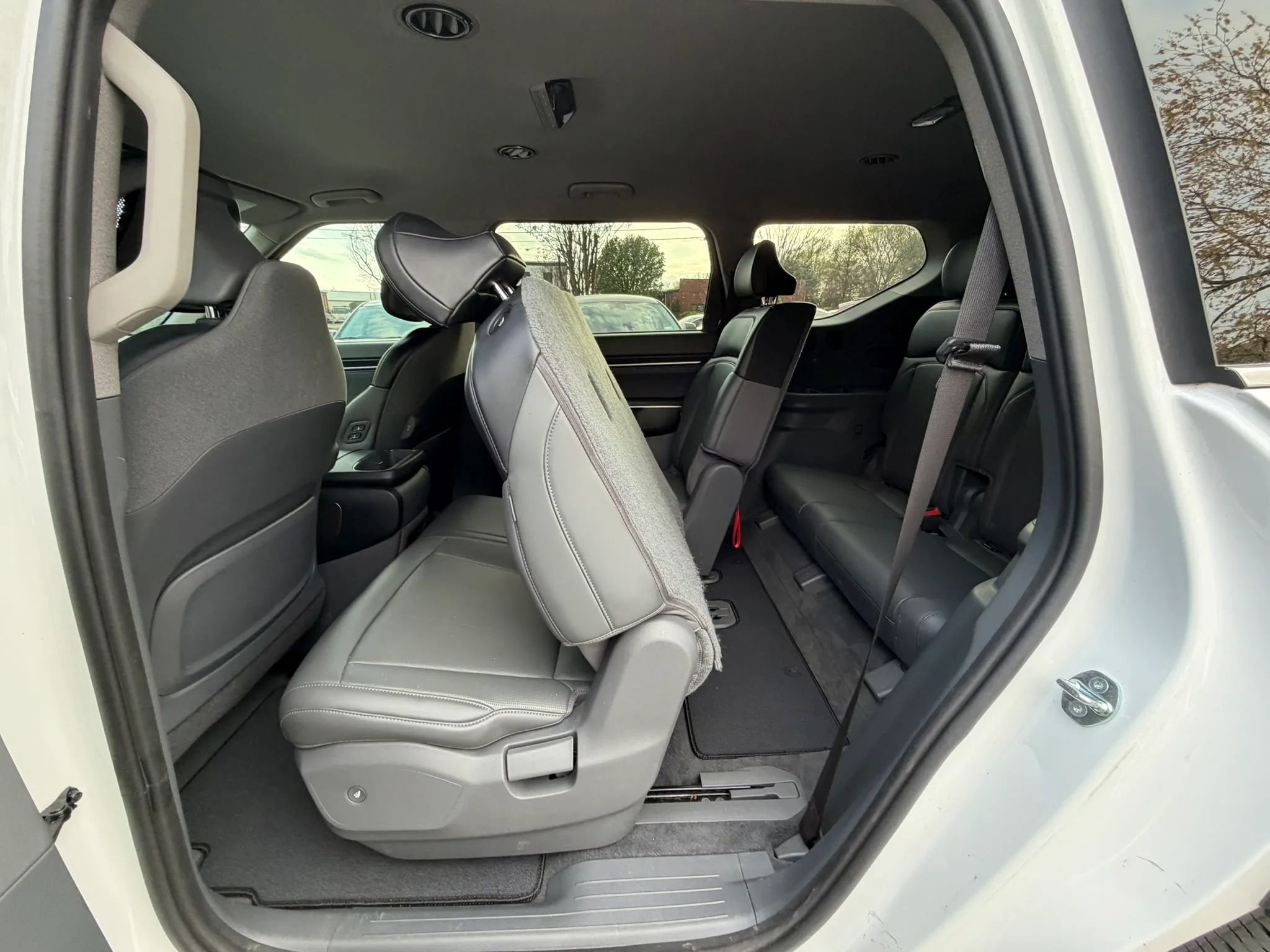 Used 2024 Kia EV9 Light image 18