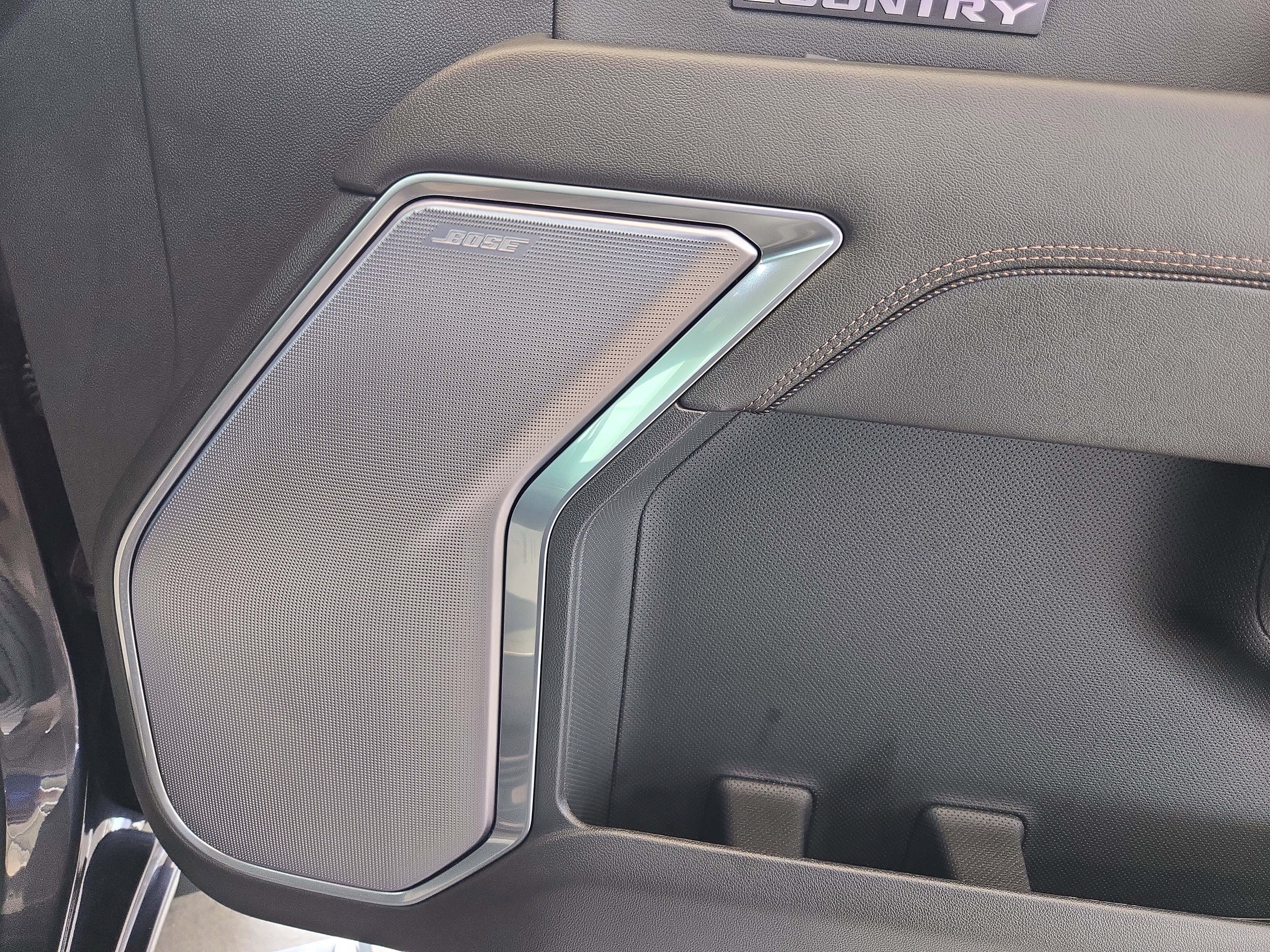 Used 2024 Chevrolet Silverado 1500 High Country w/ High Country Premium Package image 37