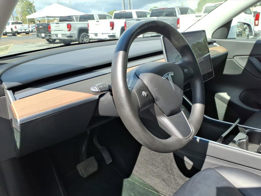 Used 2021 Tesla Model Y Long Range image 8