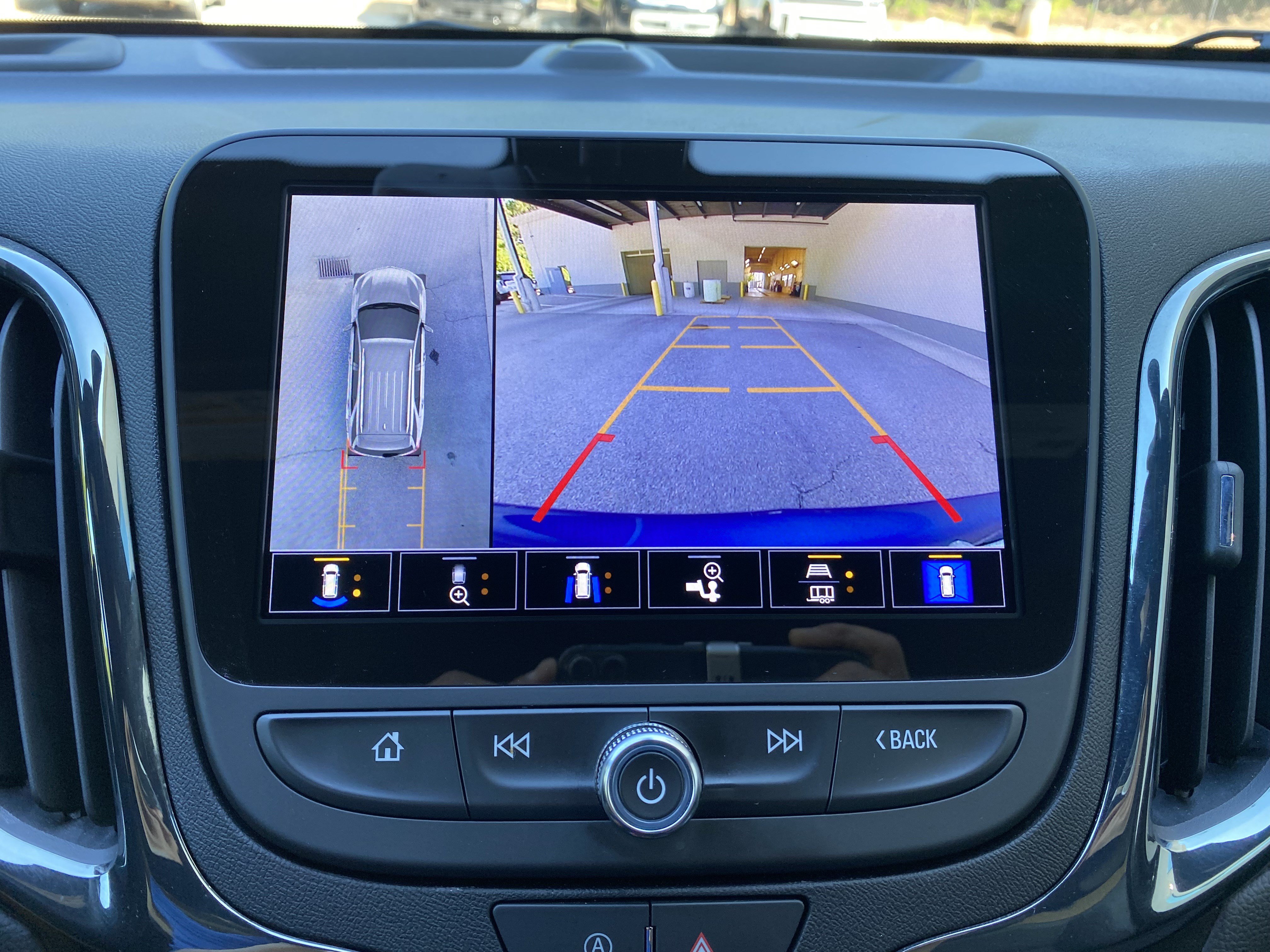 Used 2024 Chevrolet Equinox RS FWD image 26