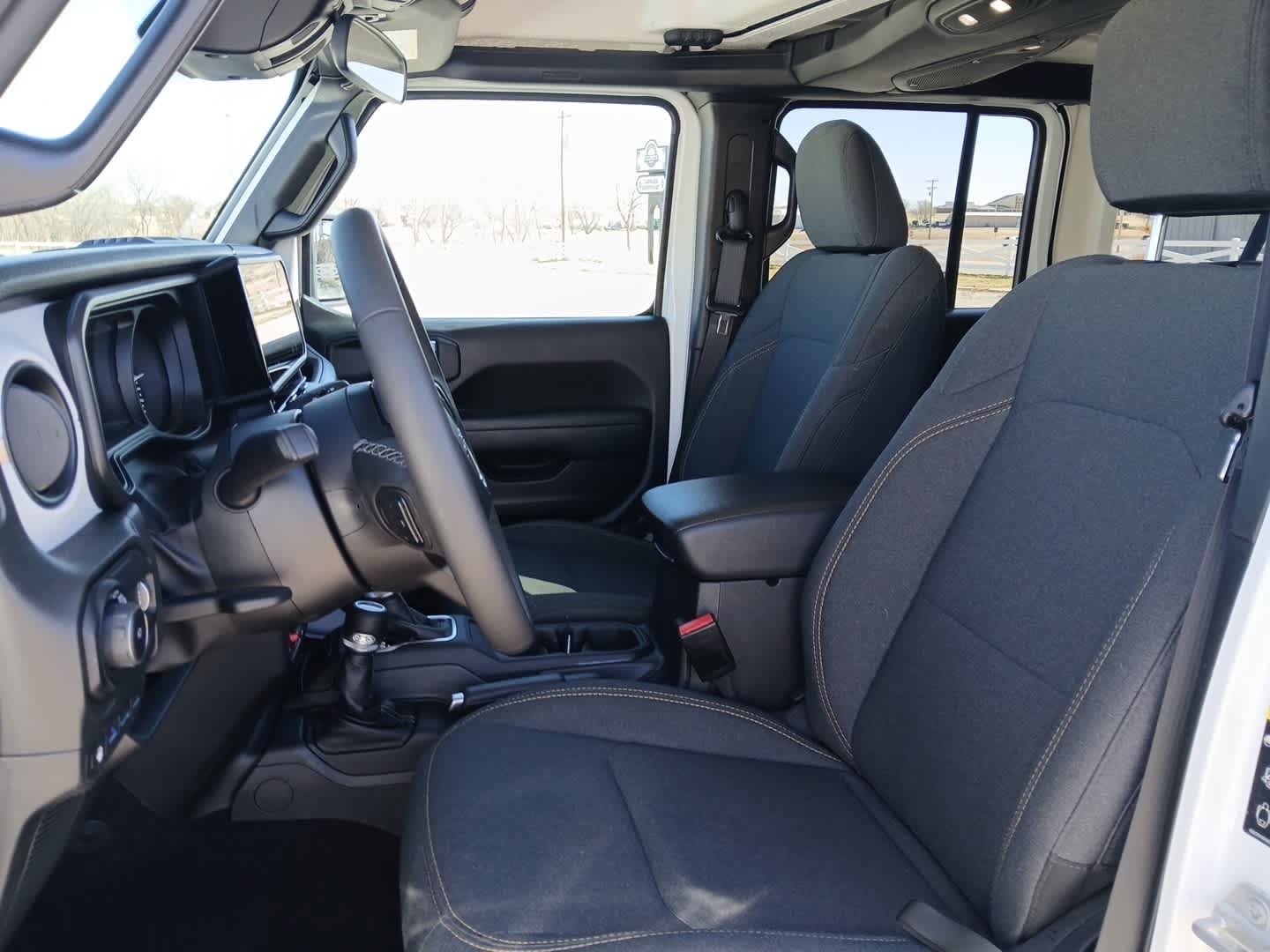 Used 2025 Jeep Wrangler Willys image 27