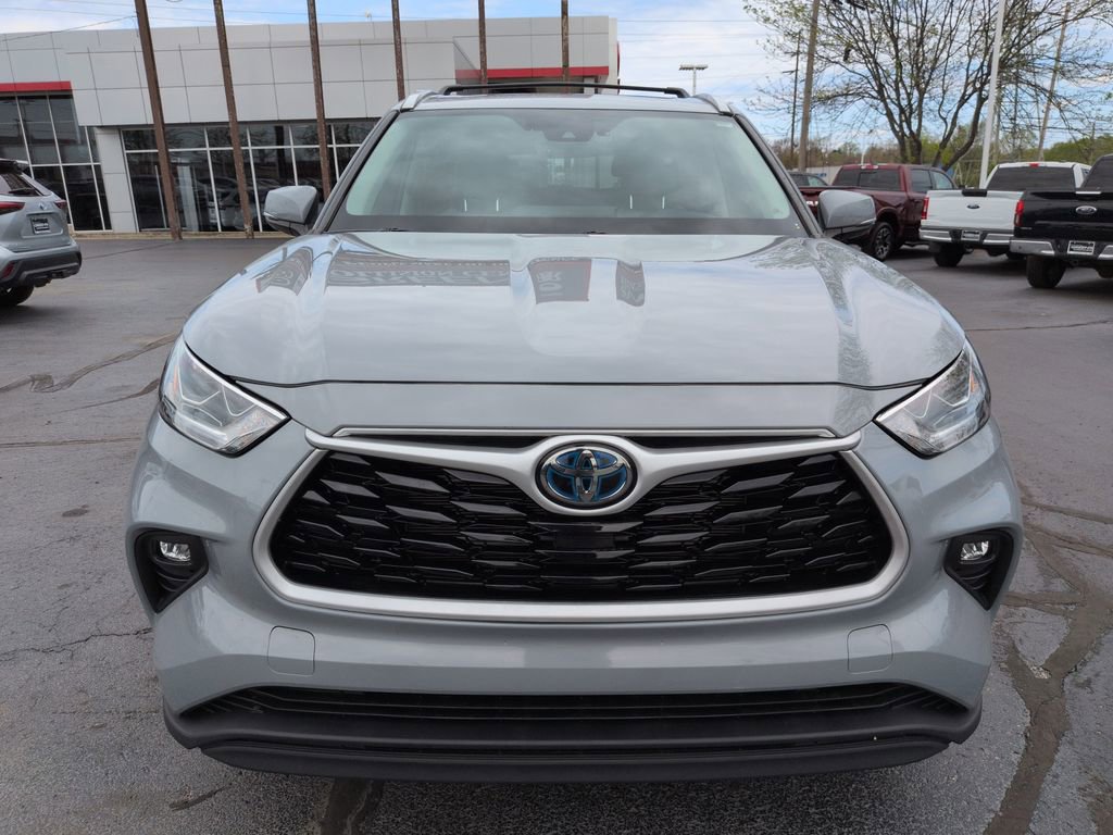 Used 2023 Toyota Highlander Bronze Edition image 8
