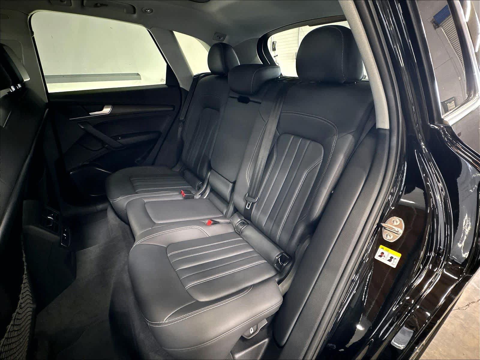 Used 2021 Audi Q5 e Premium w/ Convenience Package AWD/4WD image 27