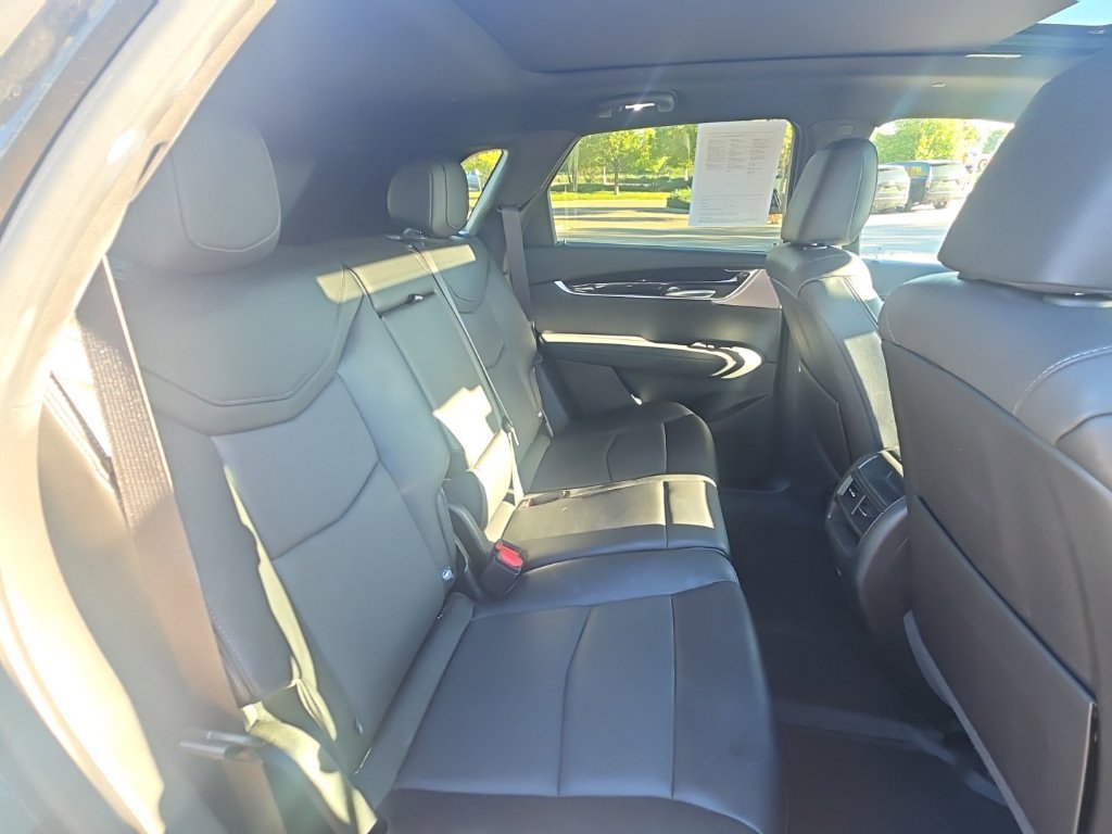 Certified 2024 Cadillac XT5 Premium Luxury w/ Technology Package AWD/4WD image 15