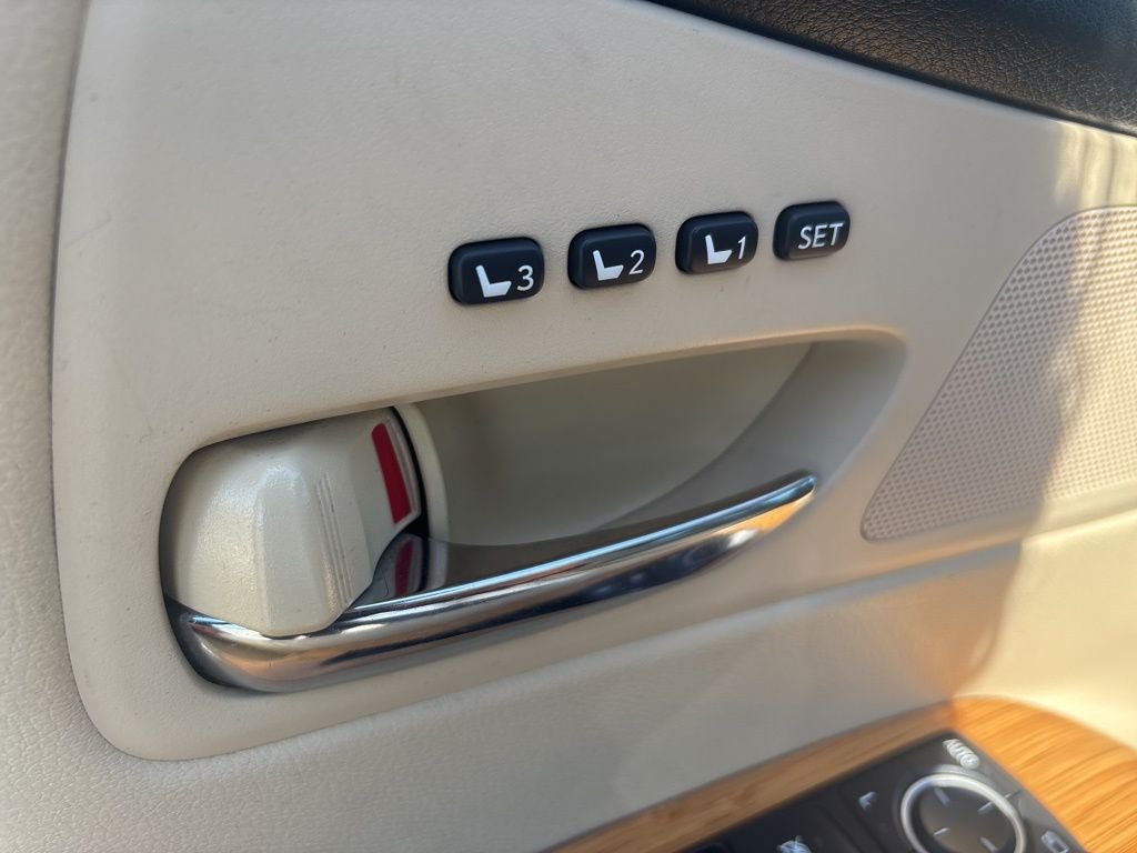 Used 2015 Lexus RX 450h AWD image 14