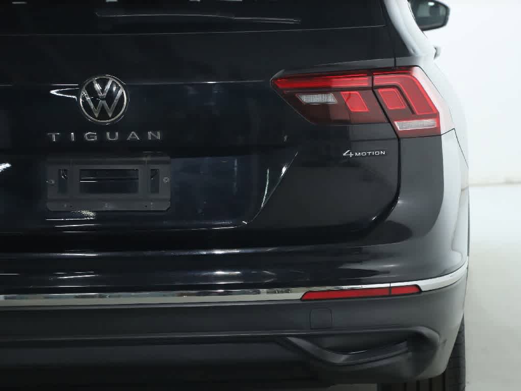 Certified 2022 Volkswagen Tiguan SE w/ Panoramic Sunroof Package image 47