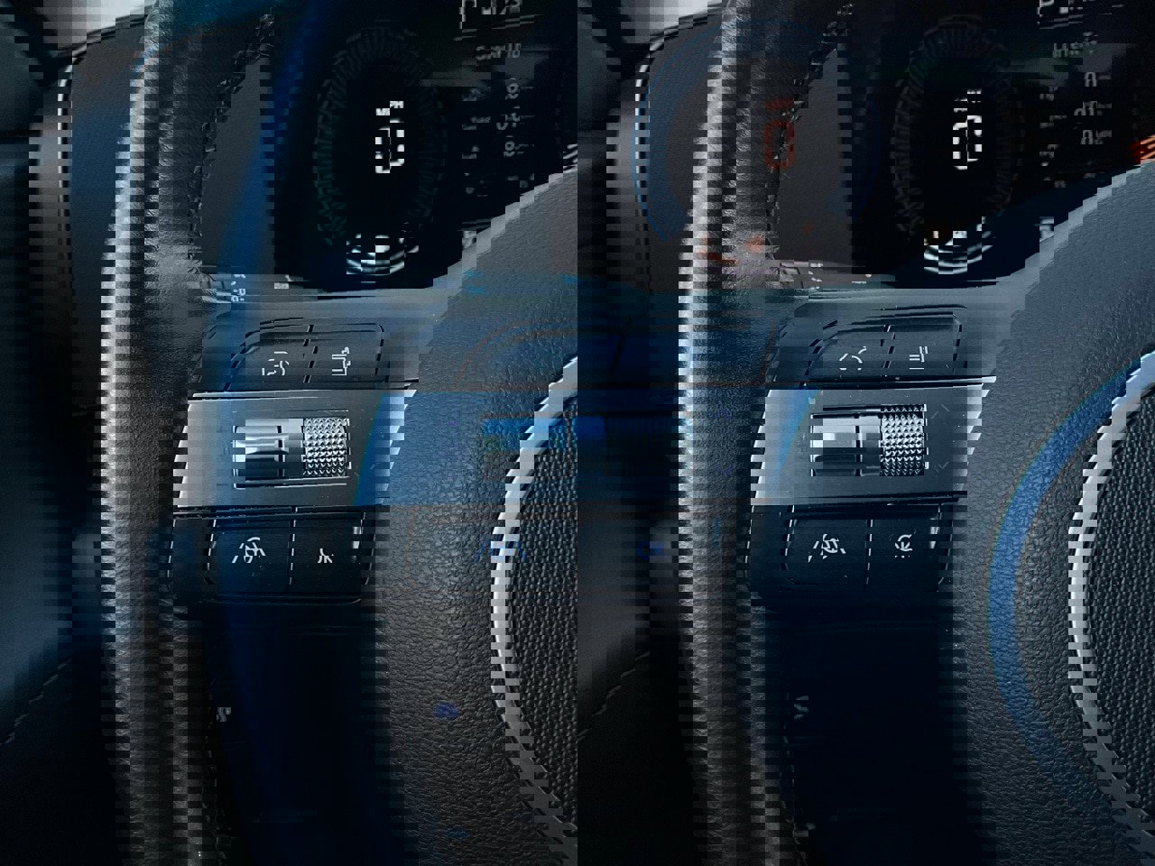 Used 2025 Hyundai Kona SEL image 35