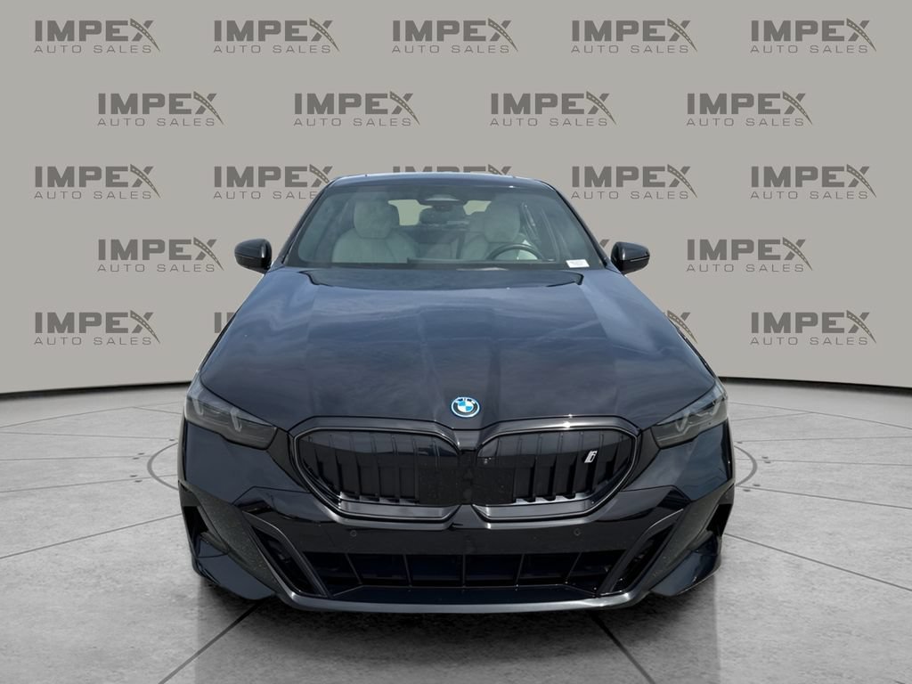 Used 2024 BMW i5 eDrive40i w/ M Sport Package RWD image 8