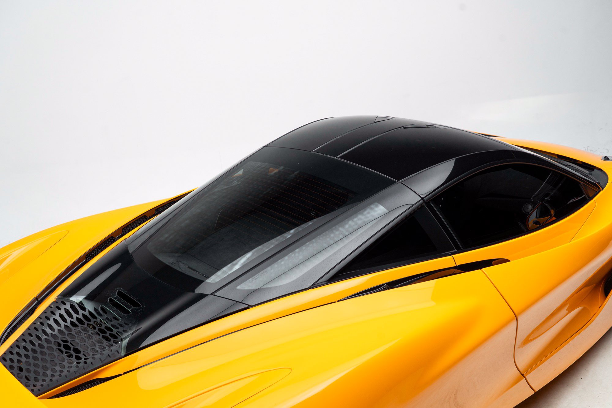 Used 2024 McLaren 750S RWD image 57