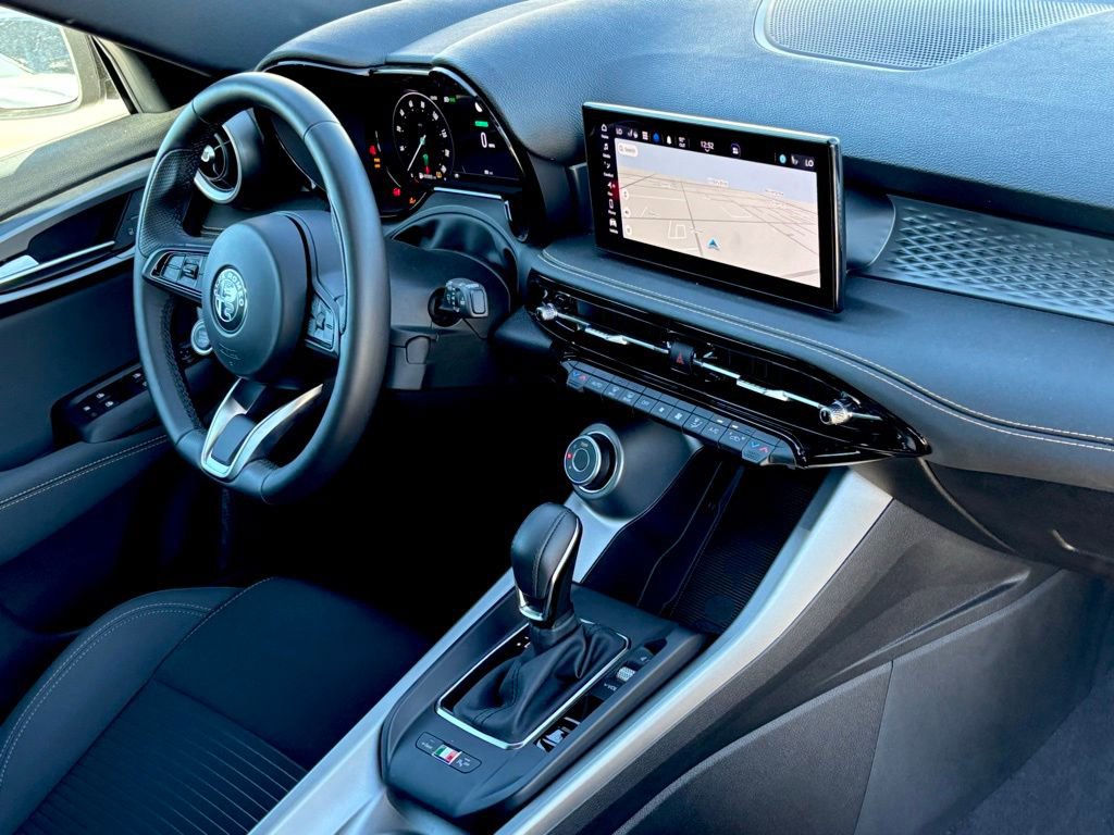New 2025 Alfa Romeo Tonale image 27