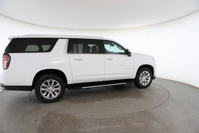 Used 2023 Chevrolet Suburban Premier image 19
