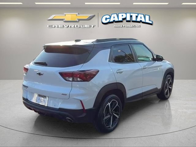 Used 2022 Chevrolet TrailBlazer RS w/ Sun and Liftgate Package FWD image 6