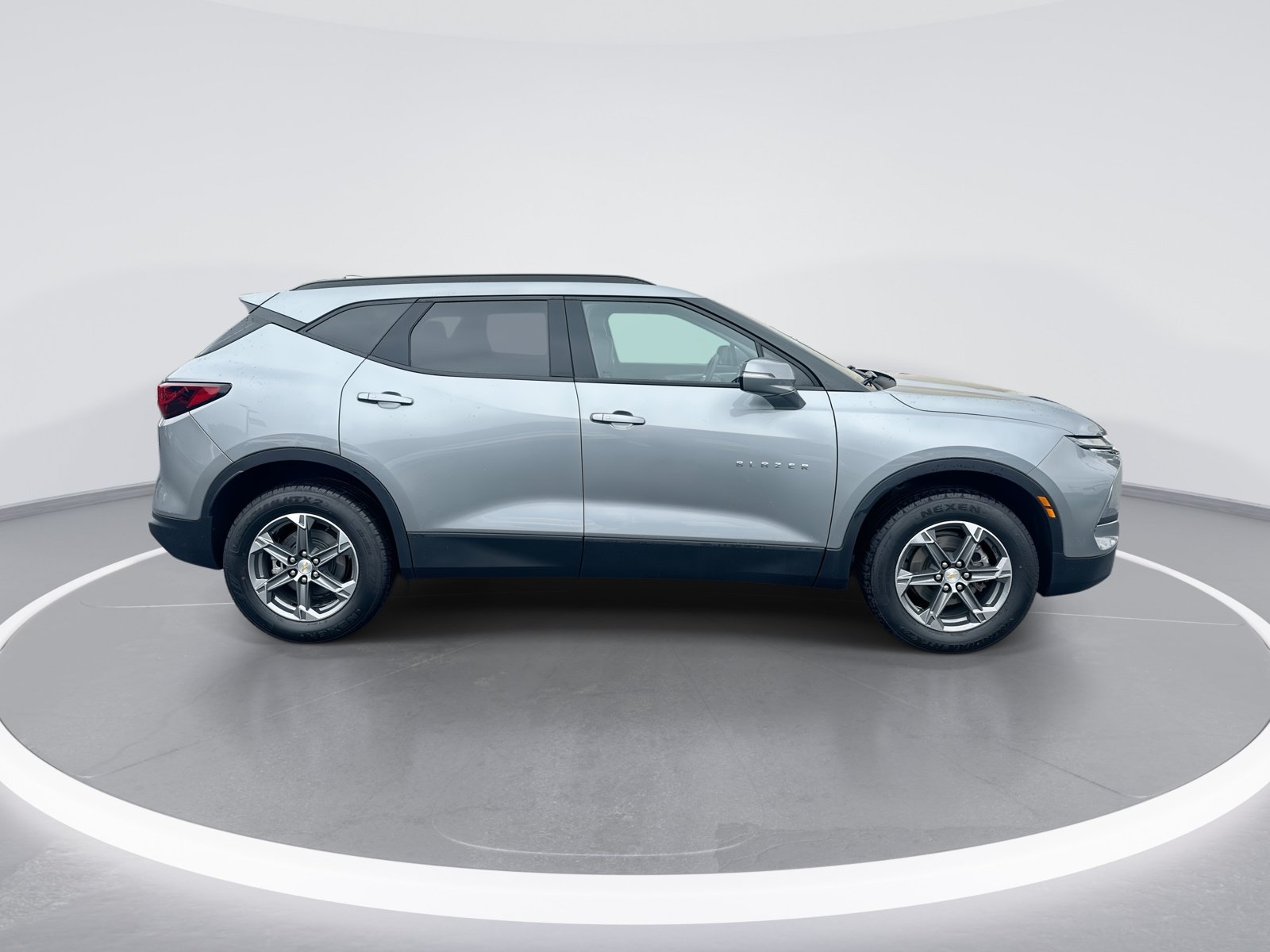 Used 2023 Chevrolet Blazer LT FWD image 10