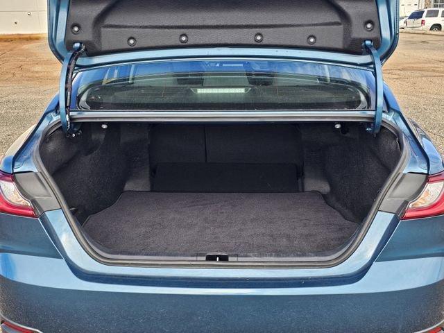 Used 2025 Toyota Camry LE w/ Convenience Package image 27