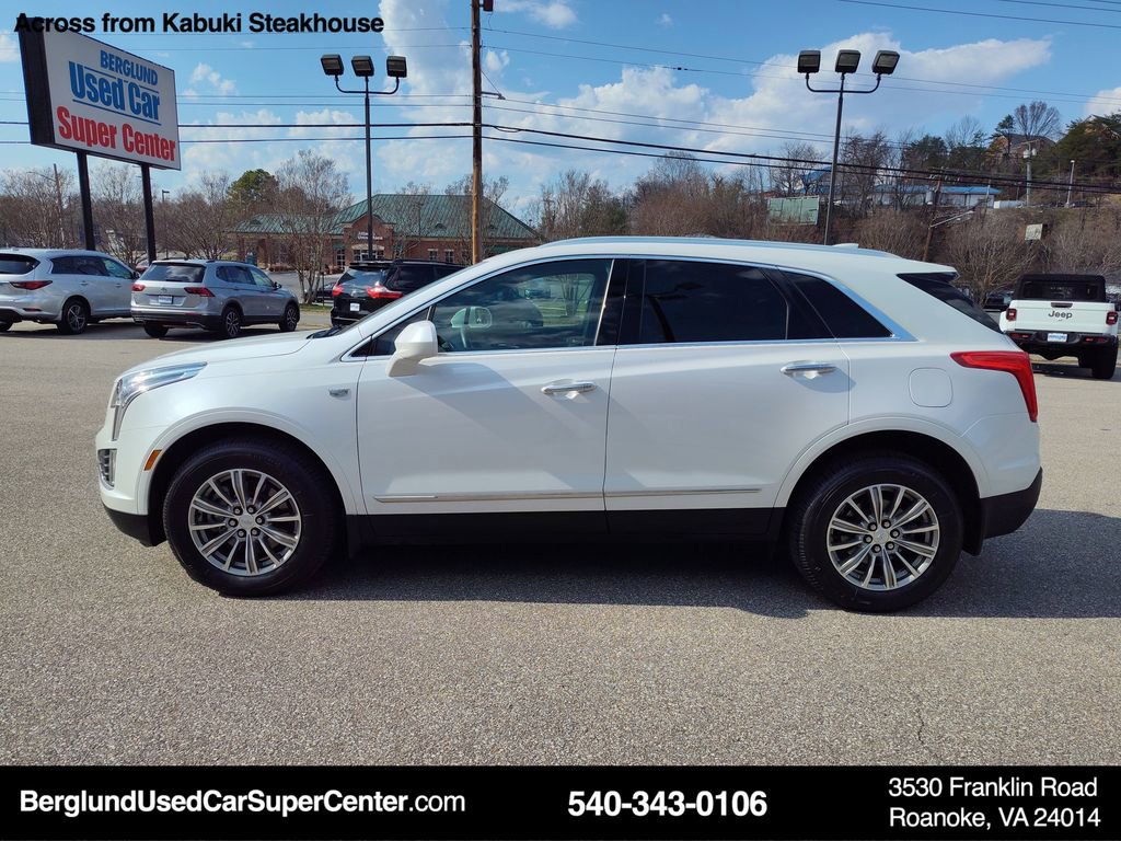 Used 2017 Cadillac XT5 Luxury w/ Driver Awareness Package image 7