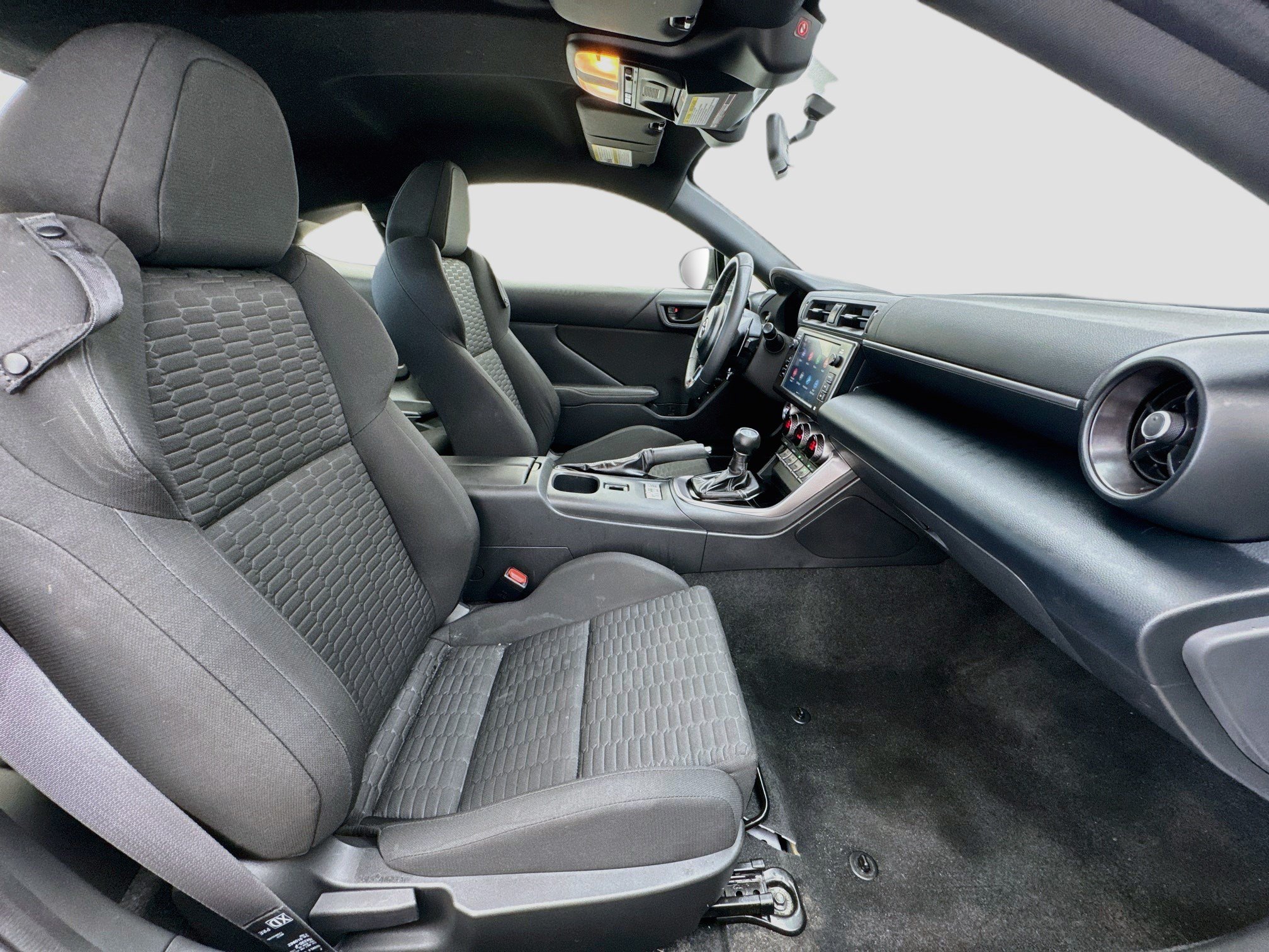 Used 2025 Toyota GR86 w/ ALL Weather Mat Package (TMS) RWD image 18