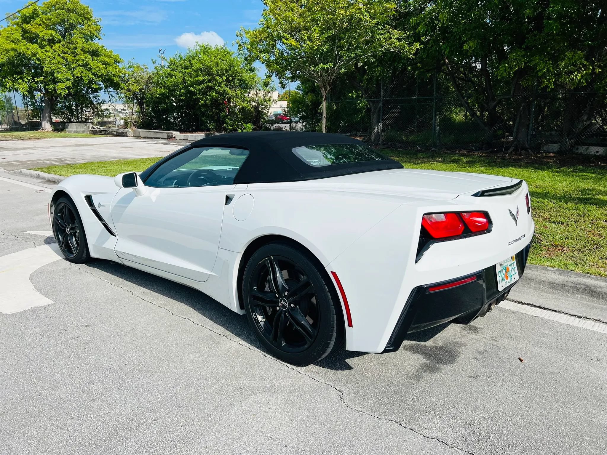 Used 2017 Chevrolet Corvette Stingray Convertible w/ 2LT Preferred Equipment Group RWD image 3