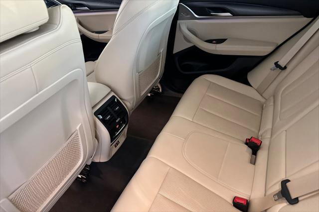 Used 2022 BMW X3 sDrive30i w/ M Sport Package 2 RWD image 11