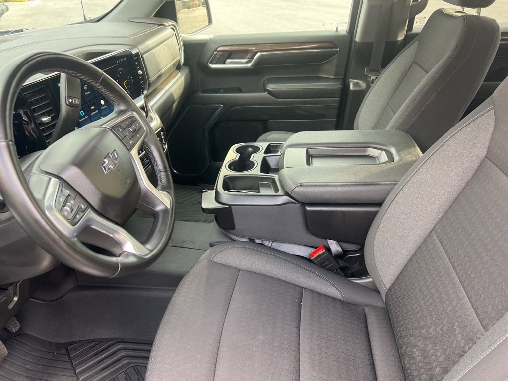 Used 2024 Chevrolet Silverado 1500 RST image 16