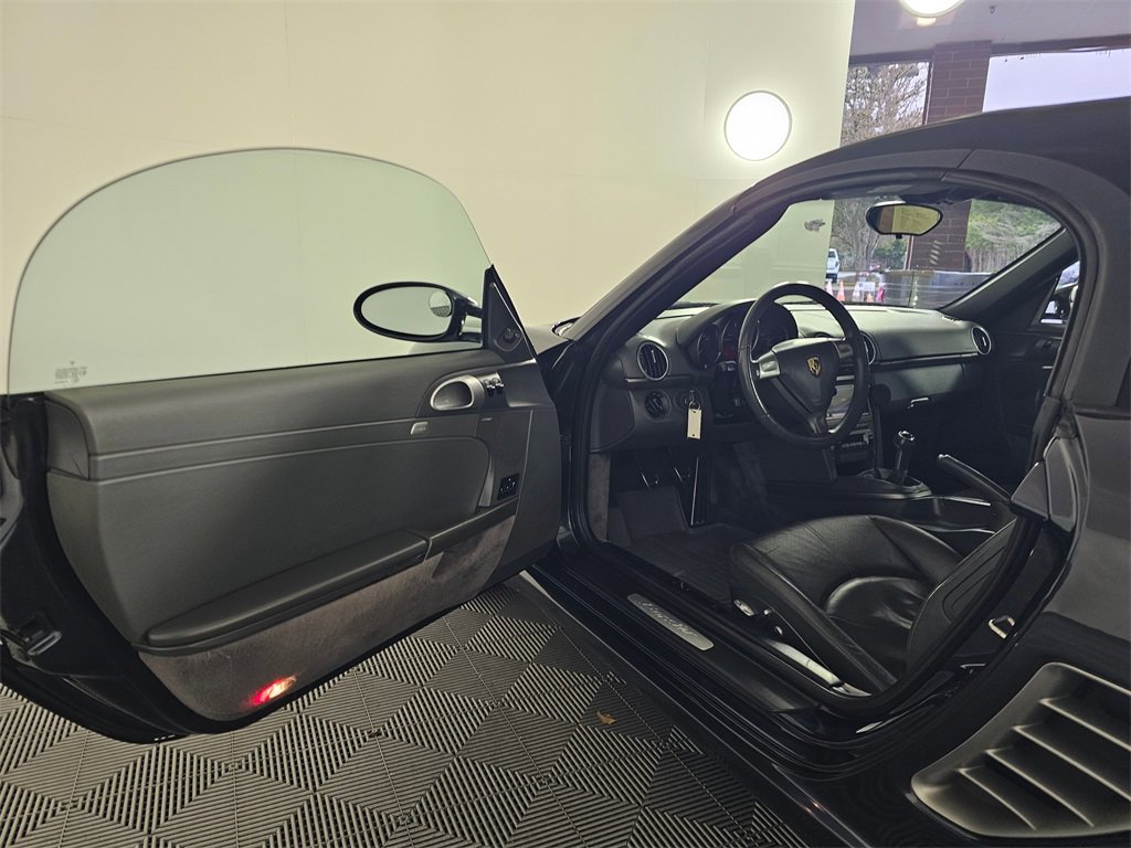 Used 2005 Porsche Boxster image 18