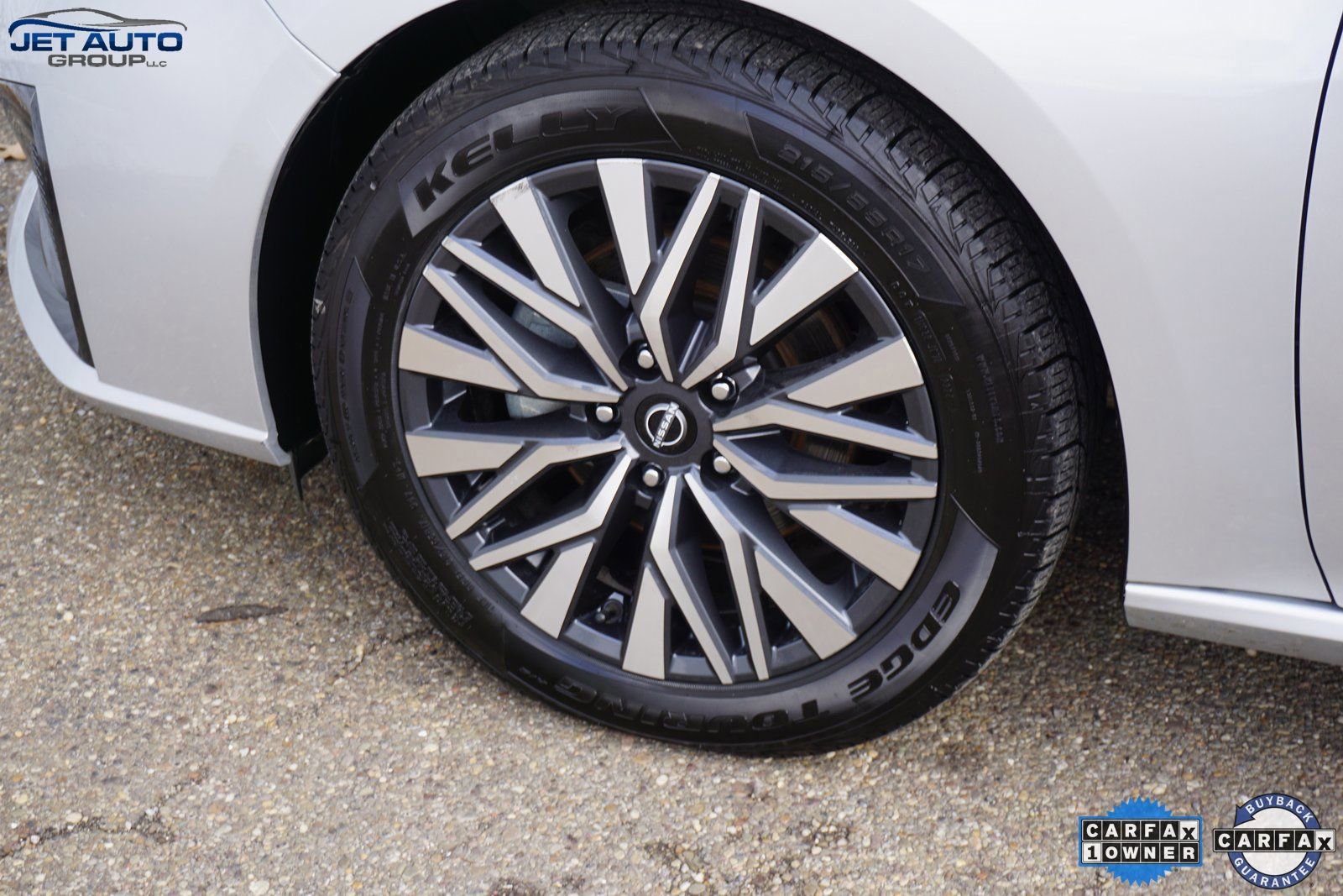 Used 2024 Nissan Altima 2.5 SV image 14