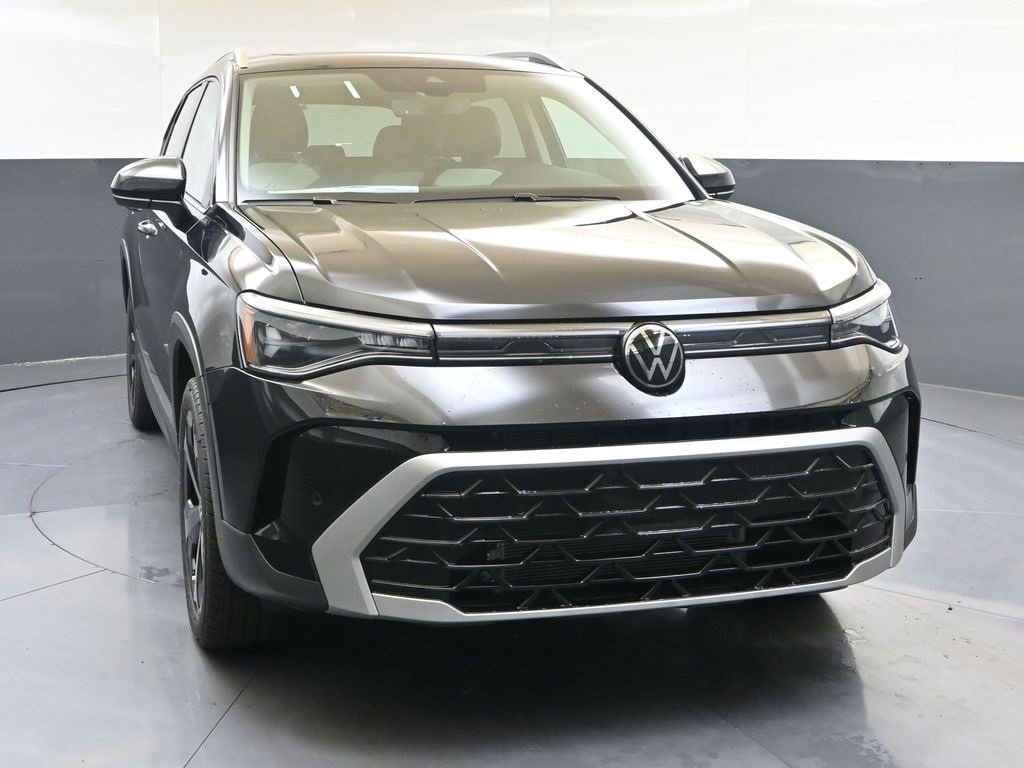 New 2025 Volkswagen Taos SEL image 8