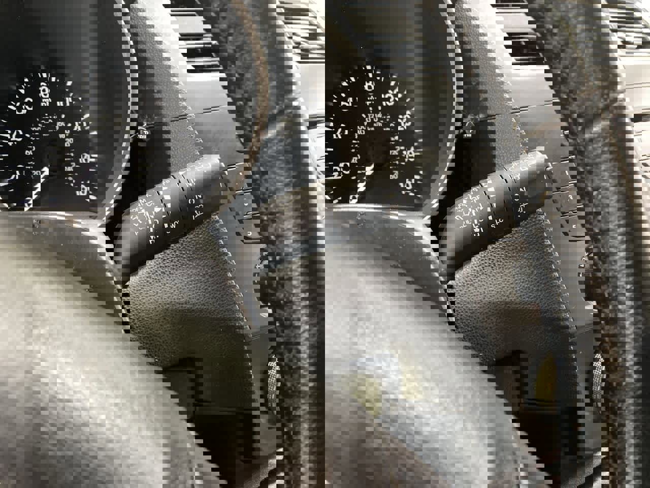 Used 2014 MAZDA MAZDA5 Touring image 23