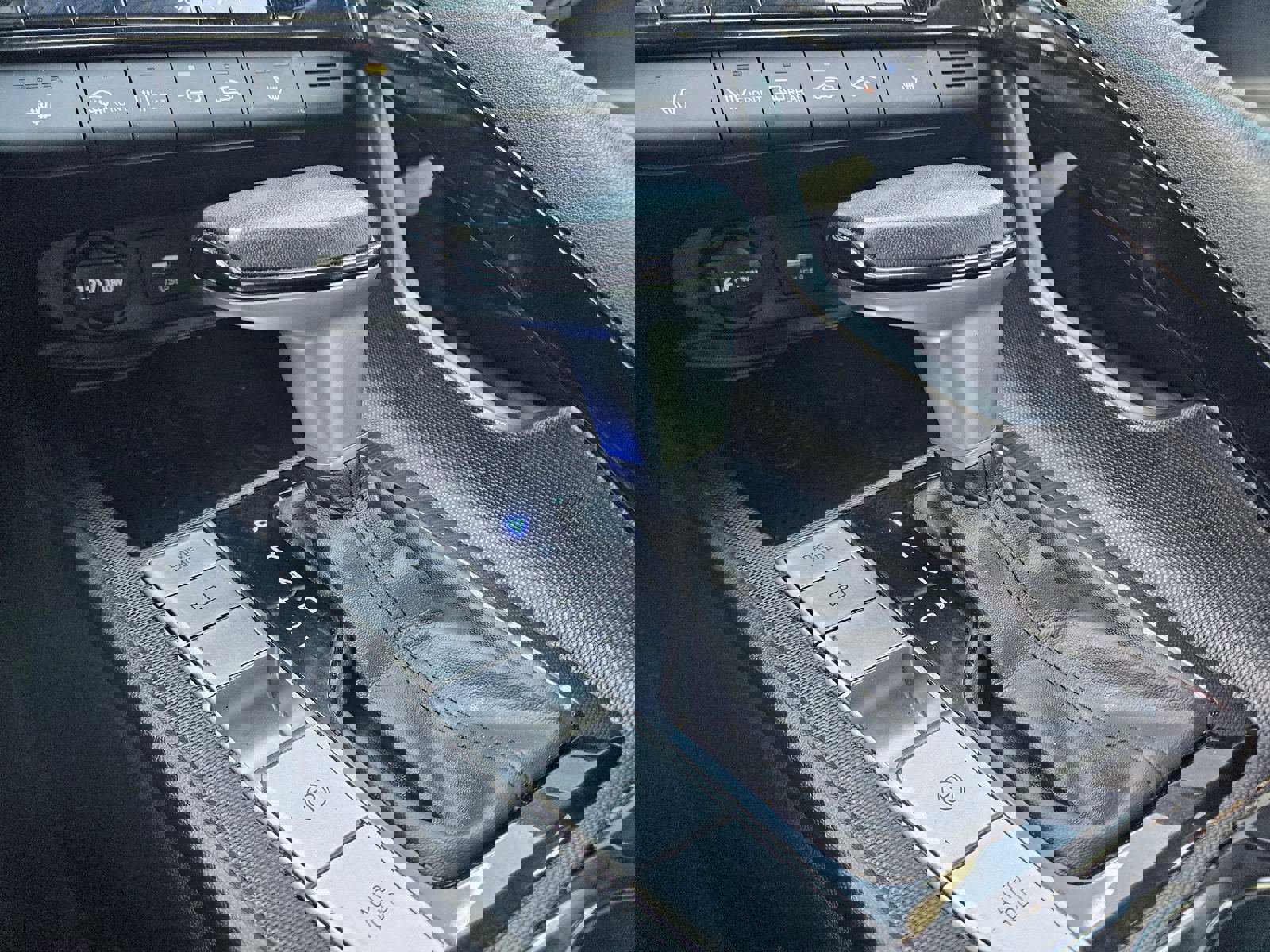 Used 2023 Hyundai Elantra SEL w/ Convenience Package image 21